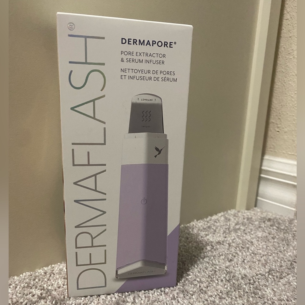 BRAND NEW IN BOX DERMAFLASH